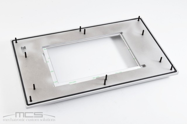 Cornice-per-display-in-alluminio_05